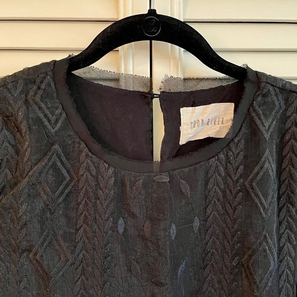 MOON RIVER, WOMENS NAVY BLUE EMBROIDERED TOP. - Picture 2 of 7